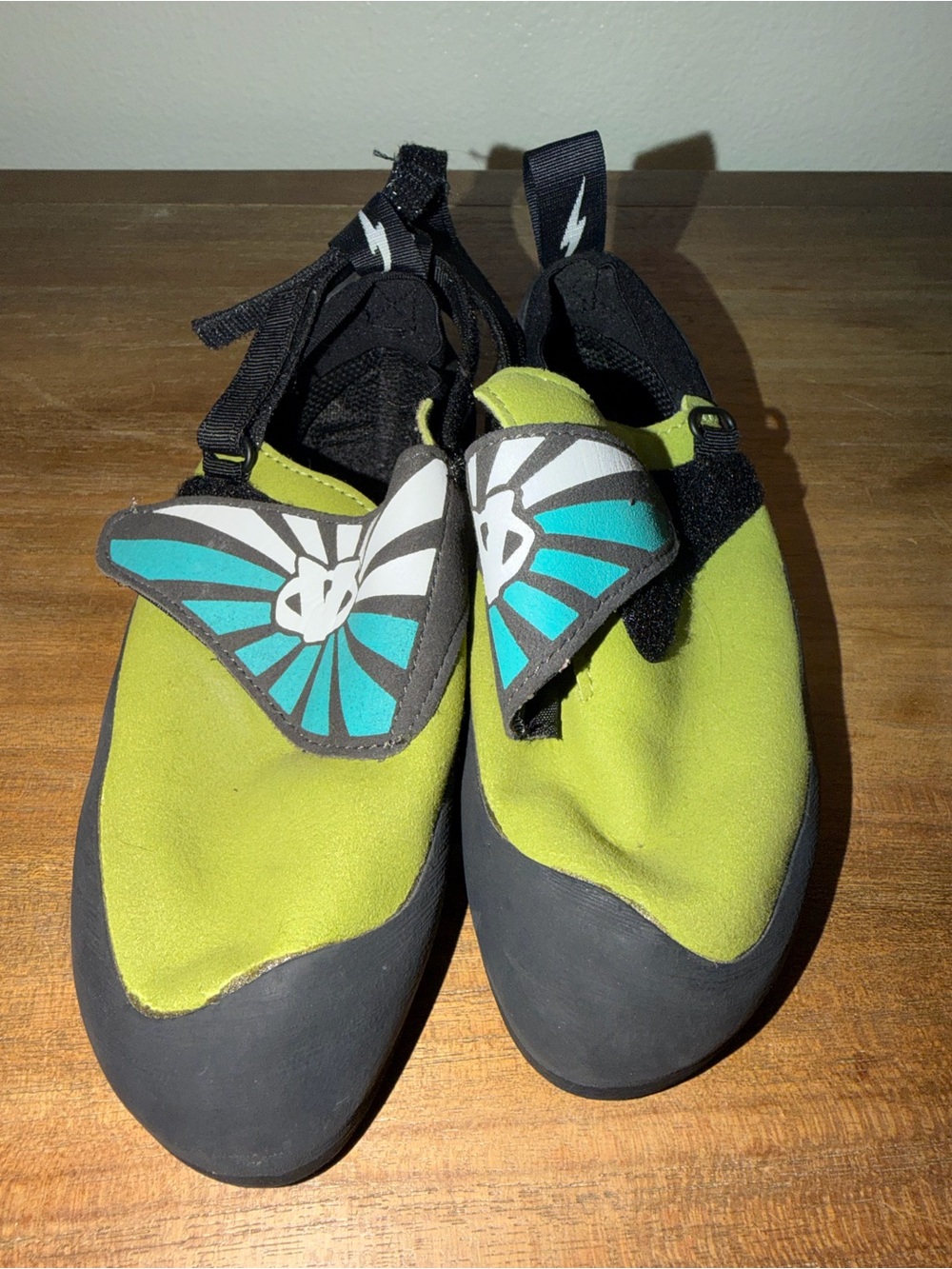 Kids Lime Green Climbing Shoes with Teal Accent